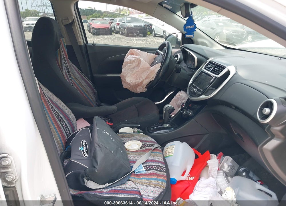 2019 CHEVROLET SONIC LT AUTO VIN: 1G1JD6SB3K4119174
