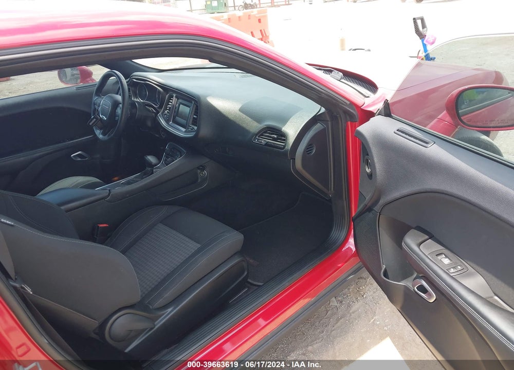 2017 DODGE CHALLENGER SXT VIN: 2C3CDZAG6HH509216