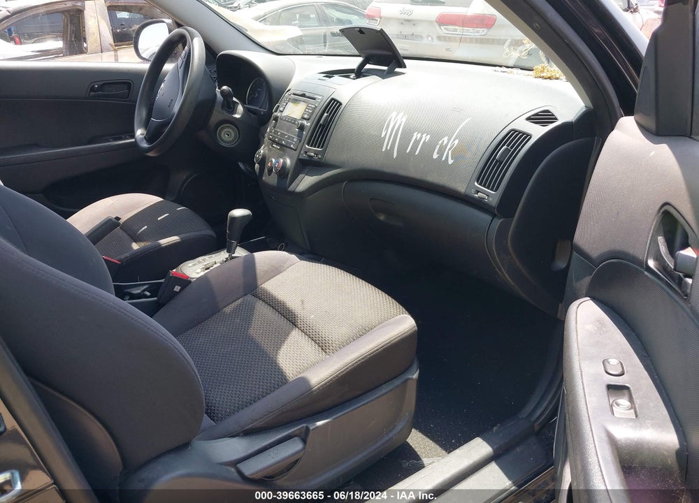 2010 HYUNDAI ELANTRA TOURING GLS VIN: KMHDB8AE0AU081639