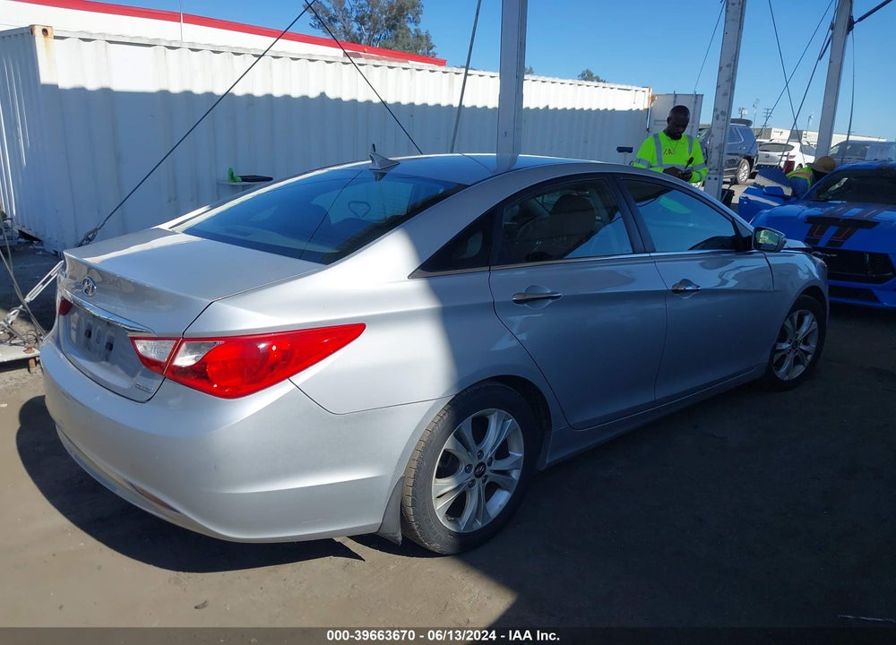 2011 HYUNDAI SONATA LIMITED VIN: 5NPEC4AC0BH122649