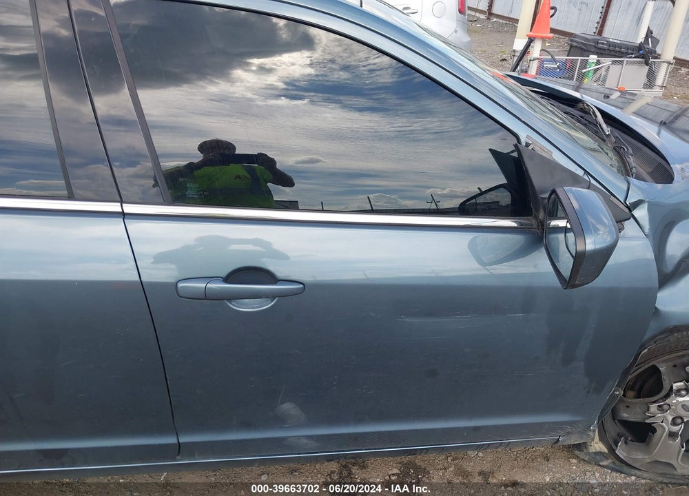 2011 FORD FUSION SE VIN: 3FAHP0HAXBR131568
