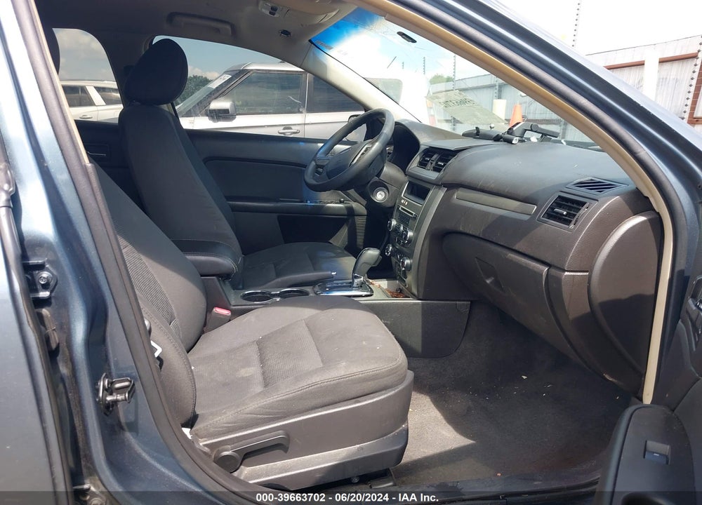 2011 FORD FUSION SE VIN: 3FAHP0HAXBR131568