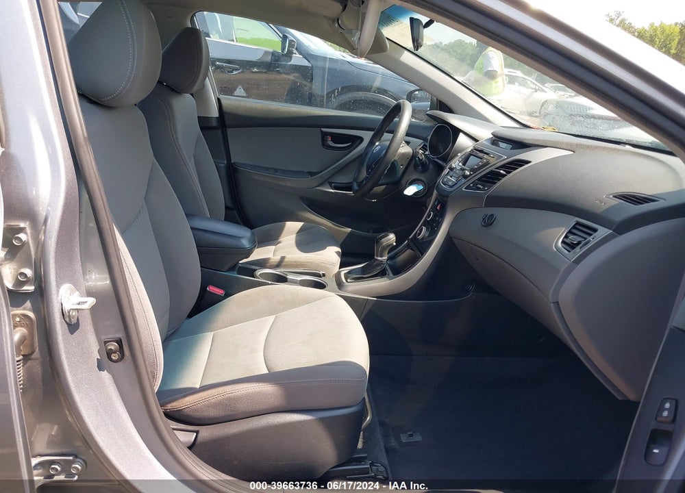 2014 HYUNDAI ELANTRA SE VIN: KMHDH4AE2EU171520