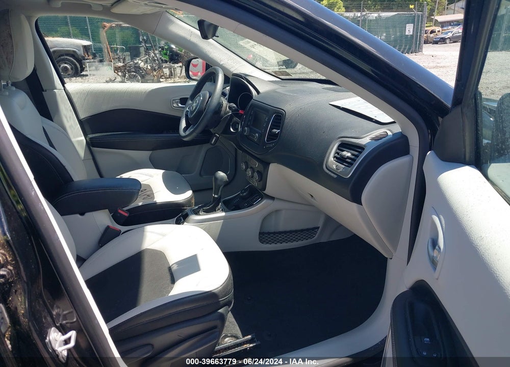 2018 JEEP COMPASS LATITUDE 4X4 VIN: 3C4NJDBB1JT115994