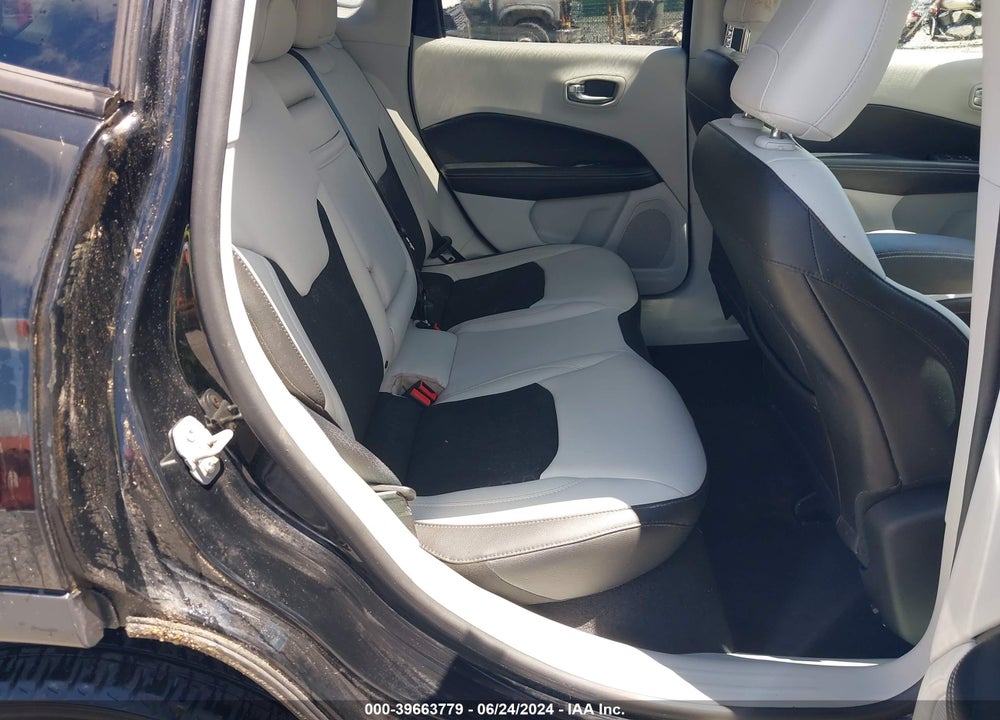 2018 JEEP COMPASS LATITUDE 4X4 VIN: 3C4NJDBB1JT115994