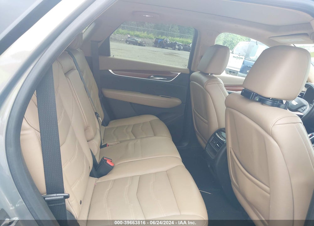 2017 CADILLAC XT5 PLATINUM VIN: 1GYKNFRS4HZ268875