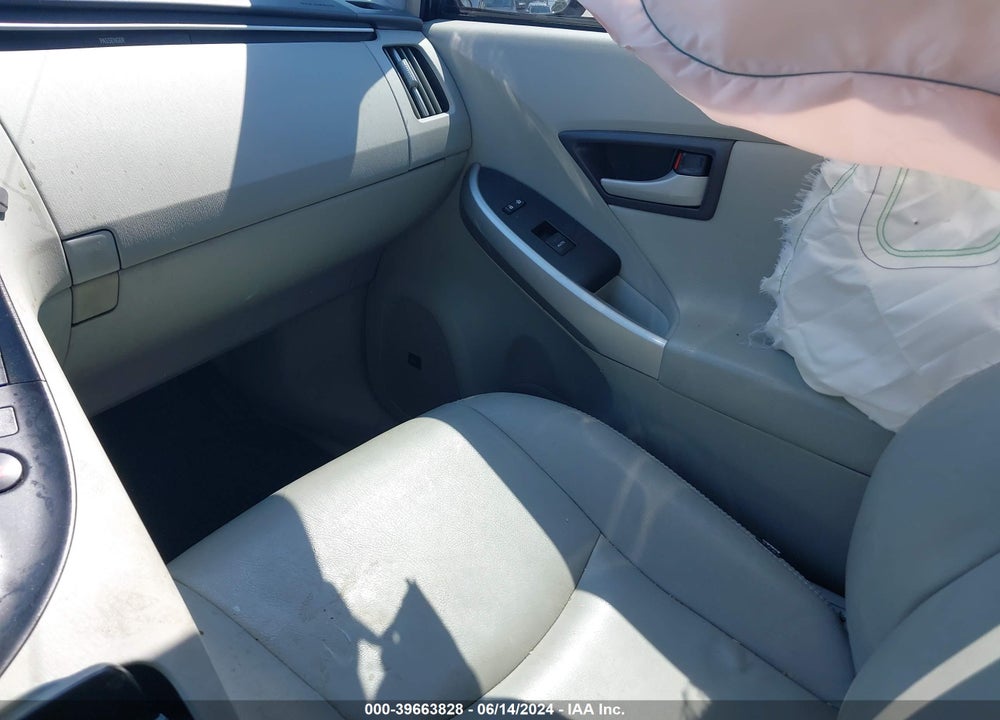 2010 TOYOTA PRIUS III VIN: JTDKN3DU9A0084636