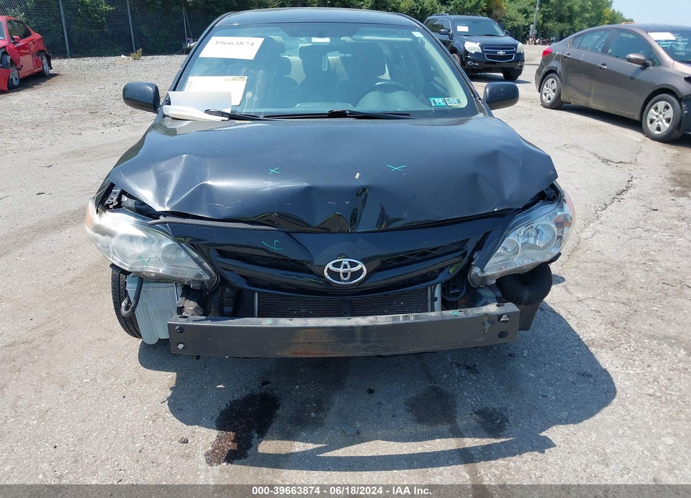 2011 TOYOTA COROLLA LE VIN: 2T1BU4EE4BC753712