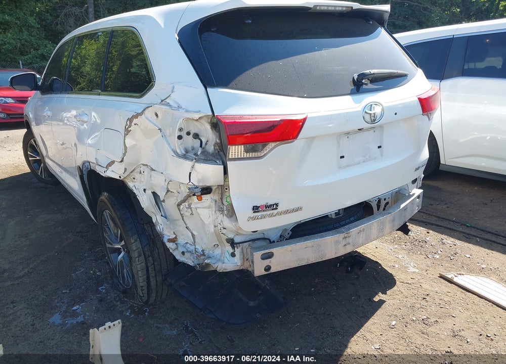 2017 TOYOTA HIGHLANDER LE PLUS VIN: 5TDBZRFH2HS420478