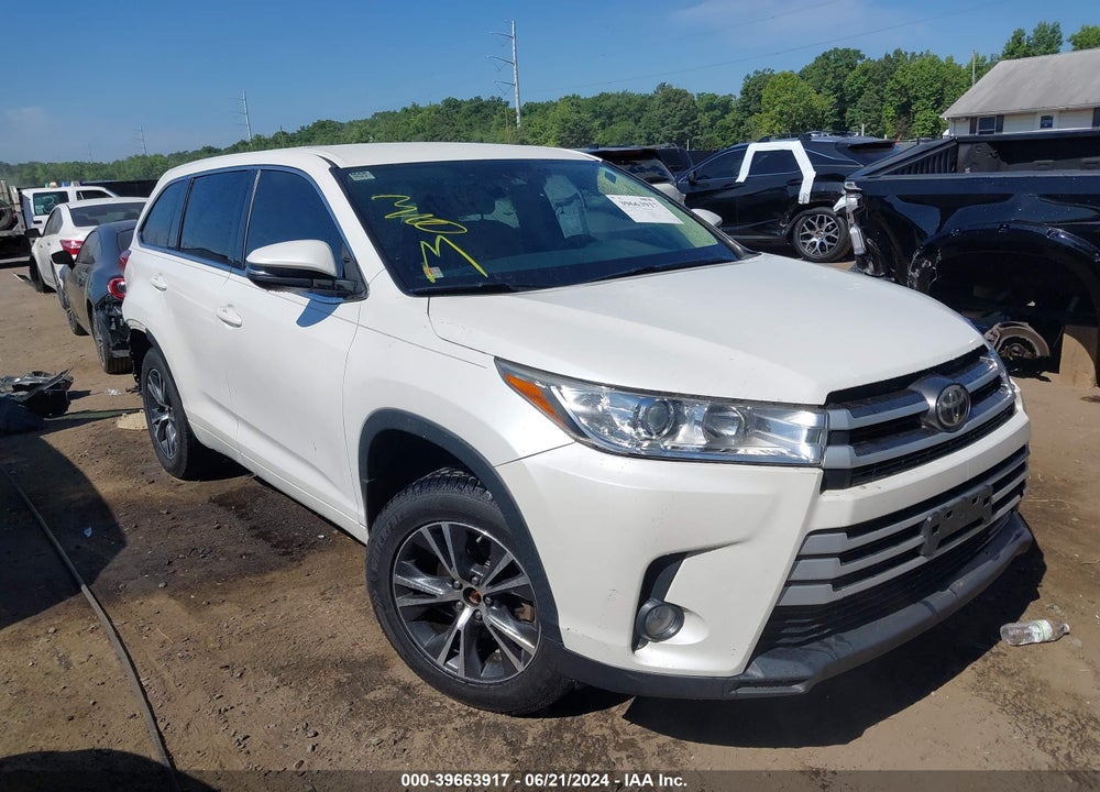 2017 TOYOTA HIGHLANDER LE PLUS VIN: 5TDBZRFH2HS420478