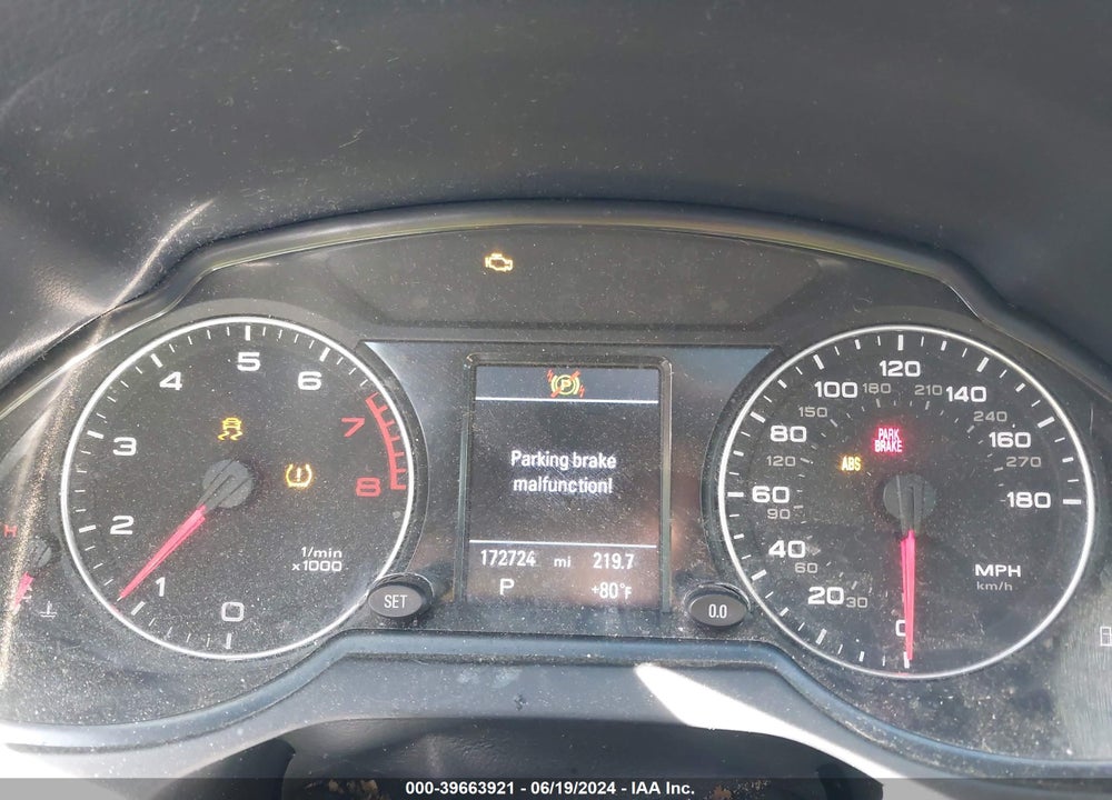 2011 AUDI Q5 2.0T PREMIUM VIN: WA1LFAFP5BA026056