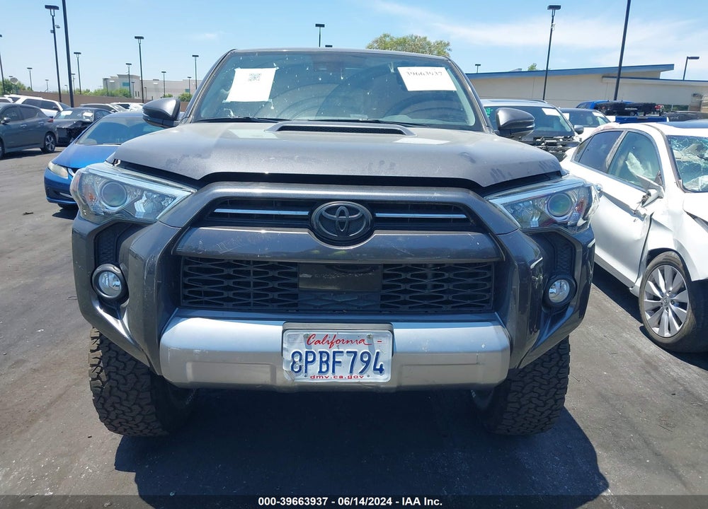 2020 TOYOTA 4RUNNER TRD OFF ROAD PREMIUM VIN: JTEBU5JR0L5775831