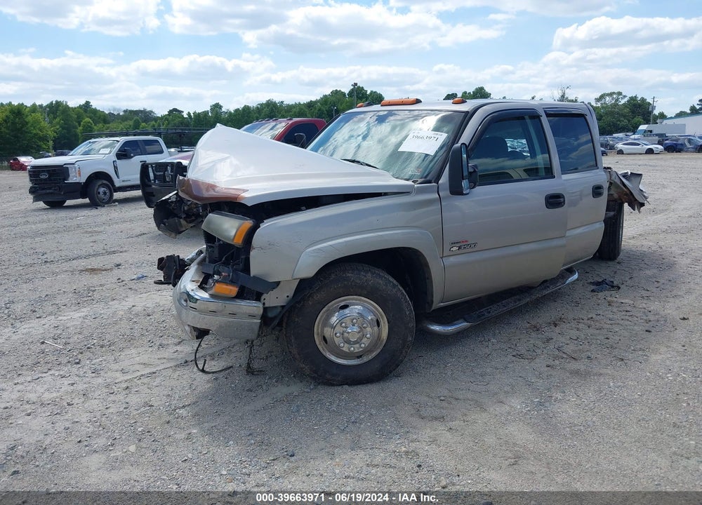 2005 CHEVROLET SILVERADO 3500 LS VIN: 1GCJK33265F924329