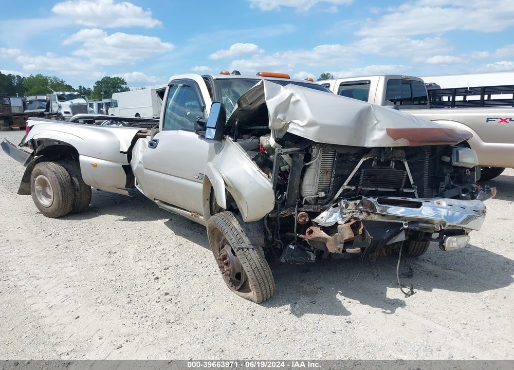 2005 CHEVROLET SILVERADO 3500 LS VIN: 1GCJK33265F924329