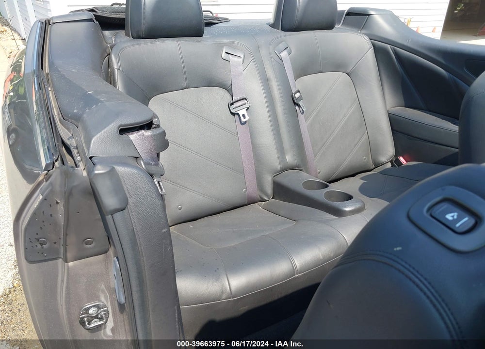 2011 NISSAN MURANO CROSSCABRIOLET VIN: JN8AZ1FY6BW003180