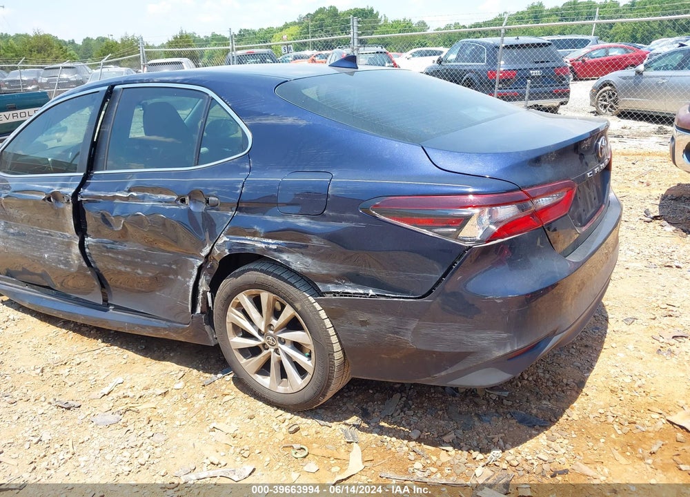 2021 TOYOTA CAMRY LE VIN: 4T1C11AK7MU565808