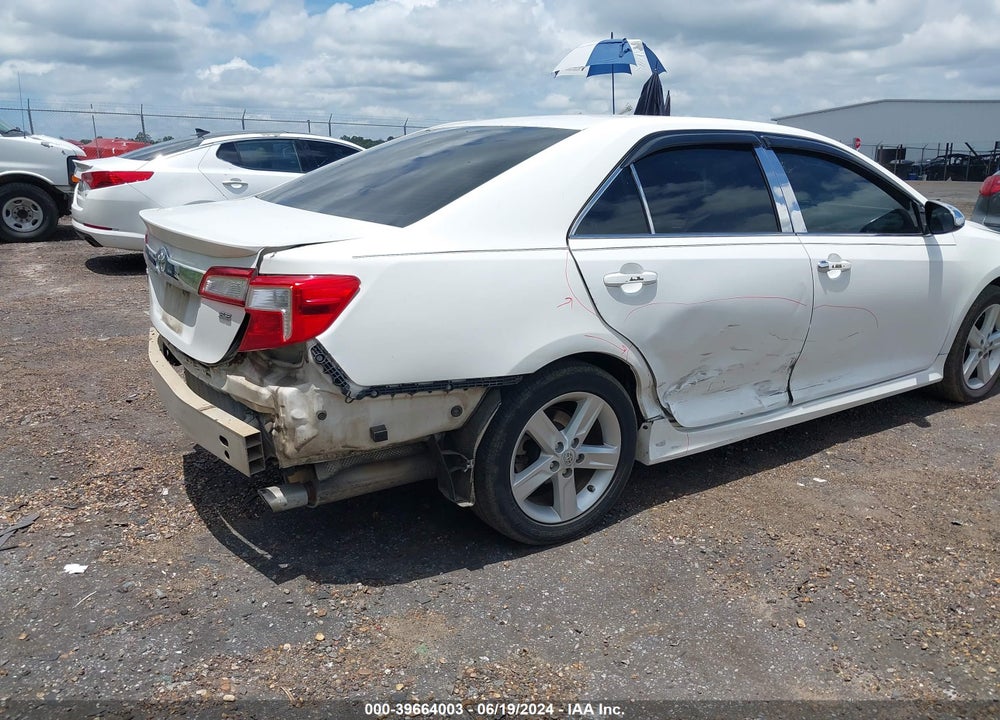 2014 TOYOTA CAMRY SE VIN: 4T1BF1FK6EU333627