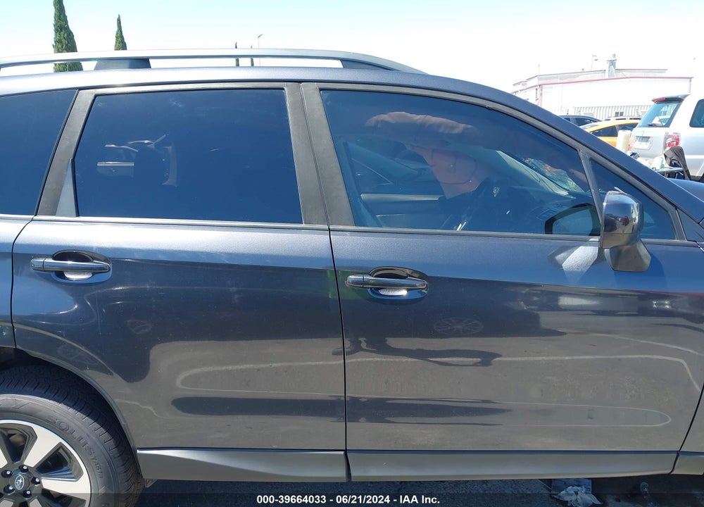 2018 SUBARU FORESTER 2.5I PREMIUM VIN: JF2SJAGC0JH594010