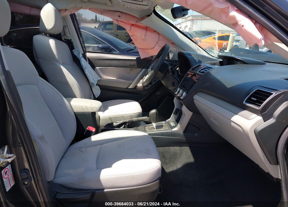 2018 SUBARU FORESTER 2.5I PREMIUM VIN: JF2SJAGC0JH594010