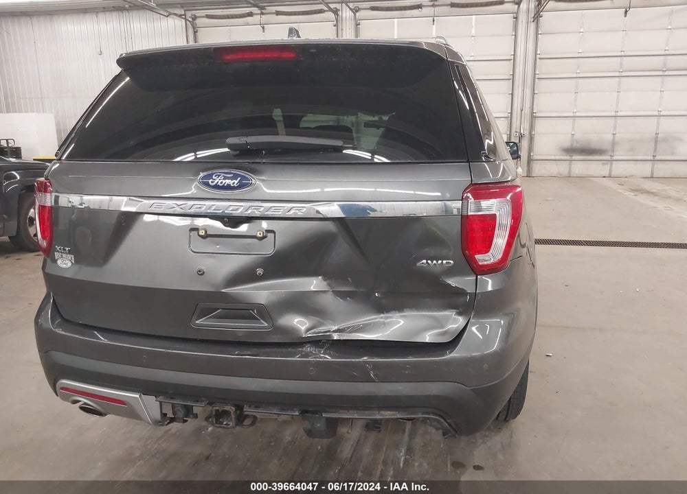 2017 FORD EXPLORER XLT VIN: 1FM5K8D87HGD55051