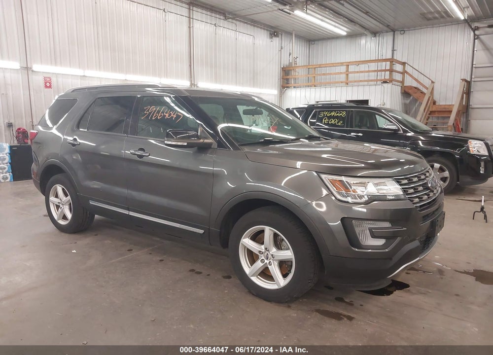 2017 FORD EXPLORER XLT VIN: 1FM5K8D87HGD55051