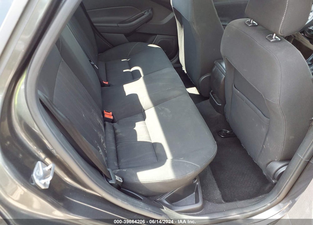2018 FORD FOCUS SEL VIN: 1FADP3H27JL238681