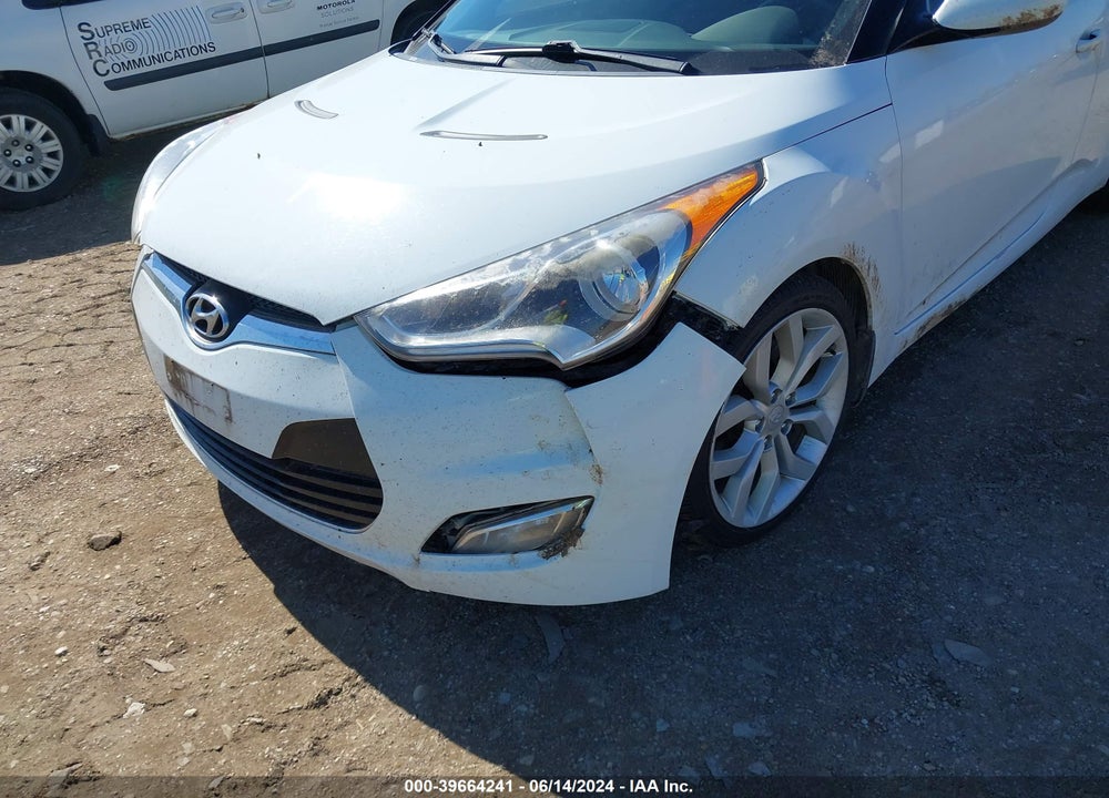 2012 HYUNDAI VELOSTER BASE W/RED/BLACK VIN: KMHTC6ADXCU069215