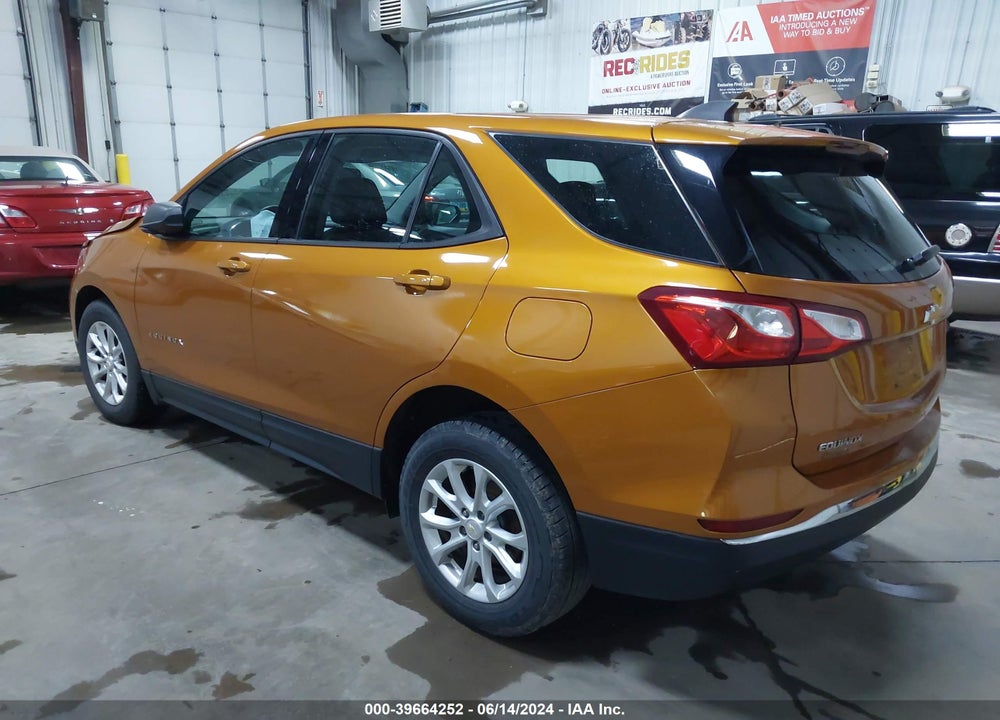 2018 CHEVROLET EQUINOX LS VIN: 2GNAXREV1J6161353