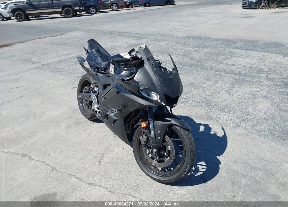 2020 YAMAHA YZFR3 A VIN: MH3RH18Y3LK003257
