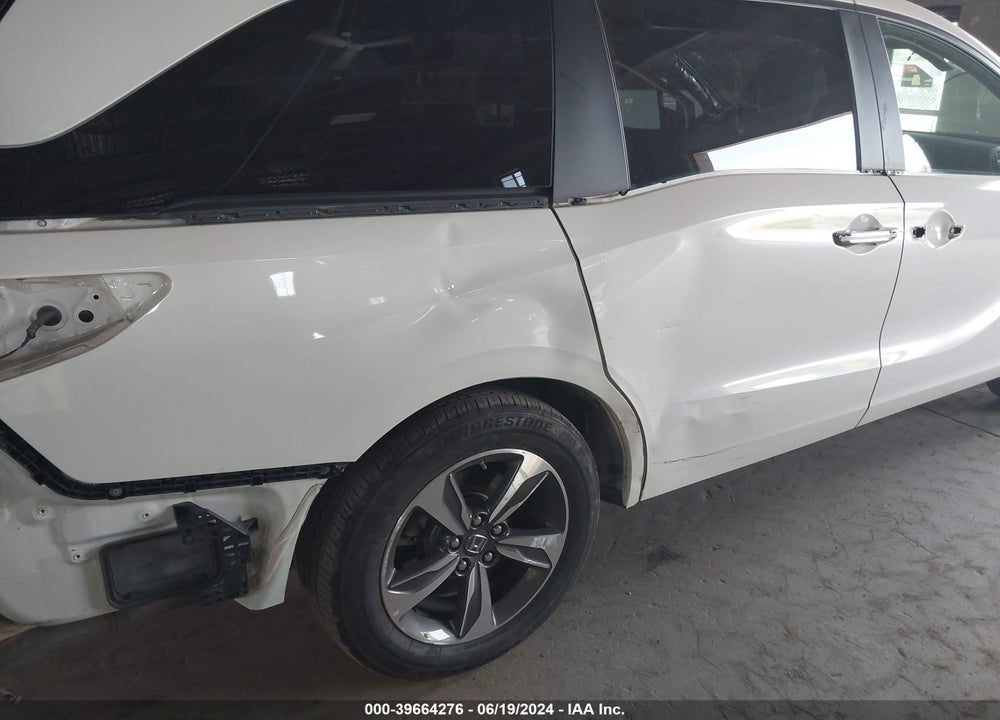2019 HONDA ODYSSEY TOURING VIN: 5FNRL6H82KB067019