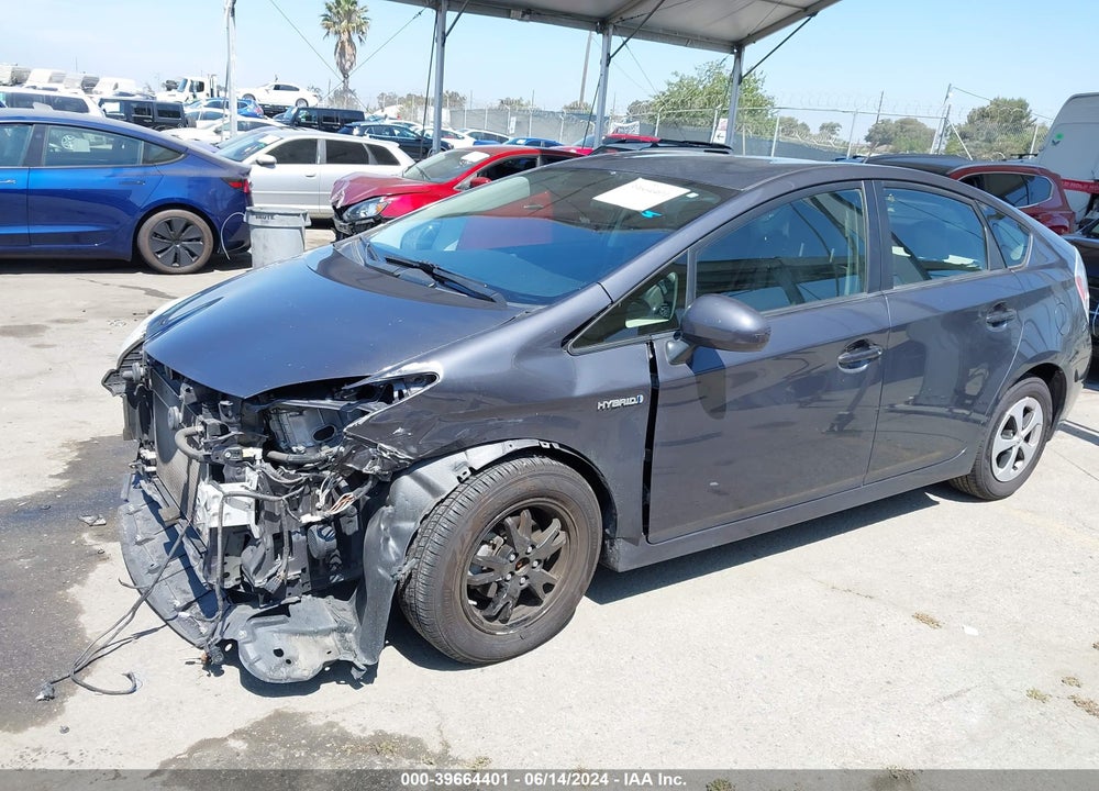 2013 TOYOTA PRIUS TWO VIN: JTDKN3DU4D1630208