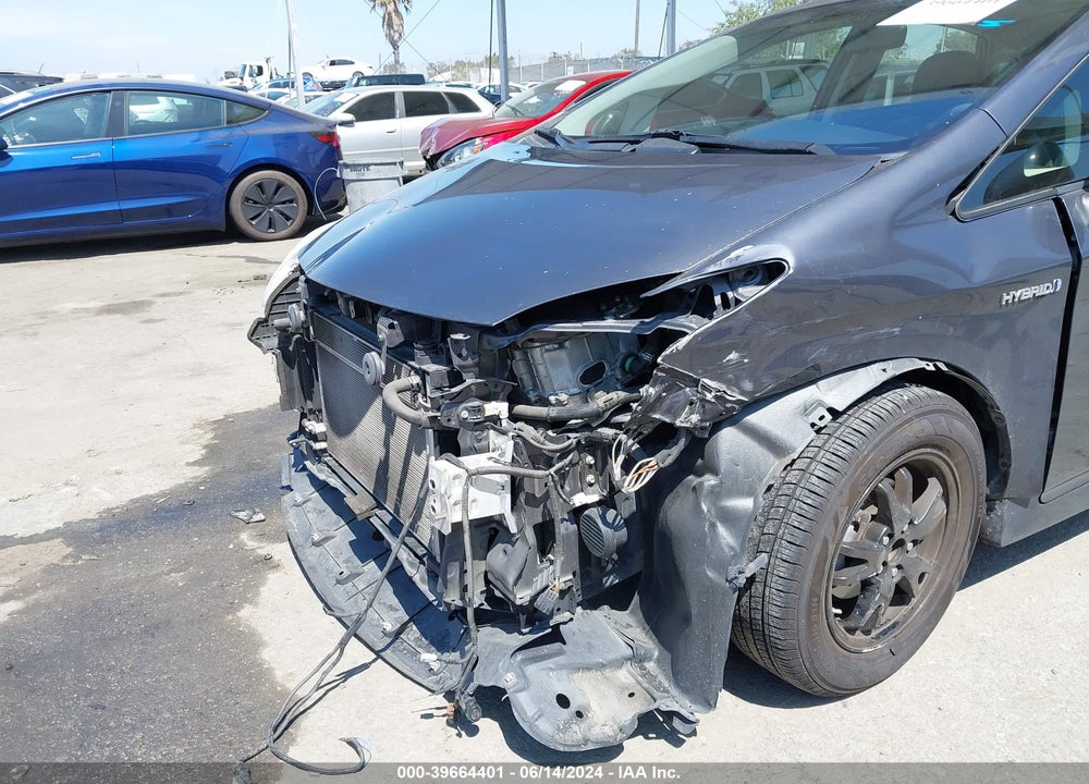 2013 TOYOTA PRIUS TWO VIN: JTDKN3DU4D1630208
