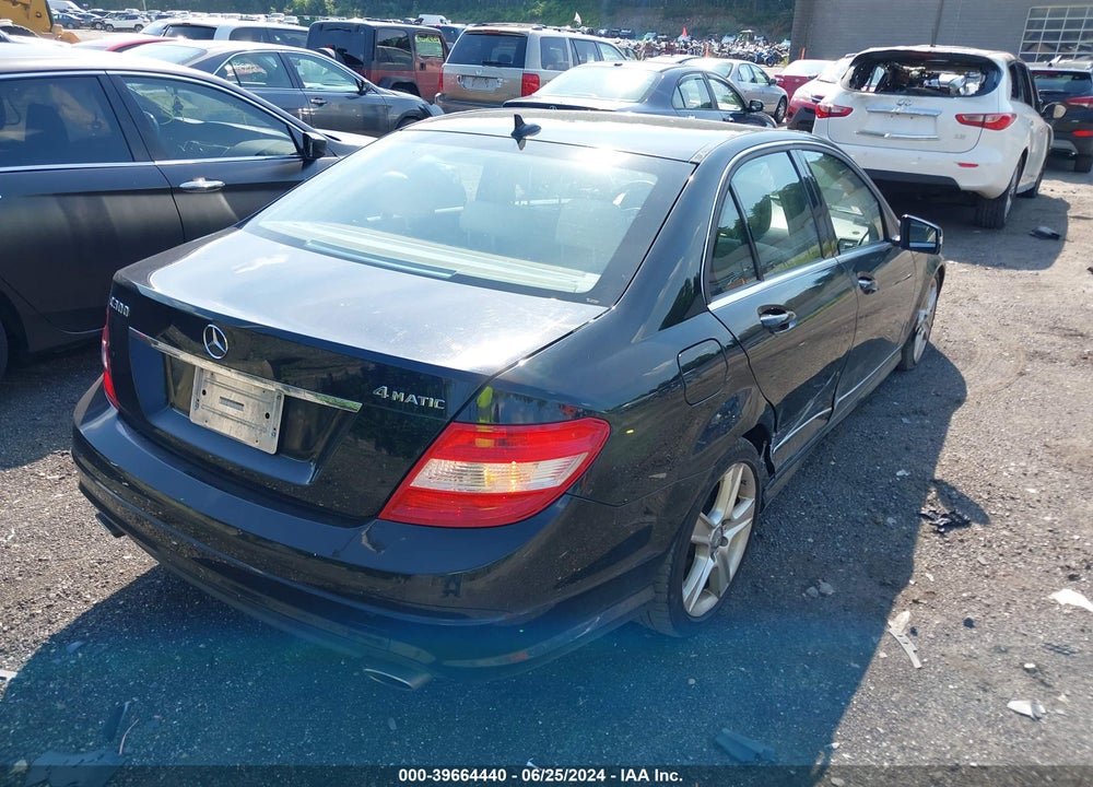 2010 MERCEDES-BENZ C 300 LUXURY 4MATIC/SPORT 4MATIC VIN: WDDGF8BB1AR124081