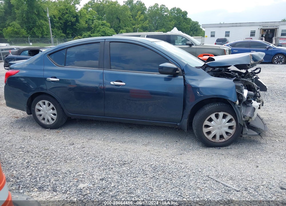 2015 NISSAN VERSA 1.6 SV VIN: 3N1CN7AP4FL922935