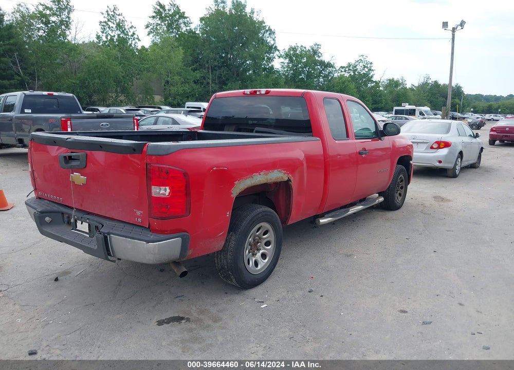 2011 CHEVROLET SILVERADO 1500 WORK TRUCK VIN: 1GCRCPEX6BZ272225