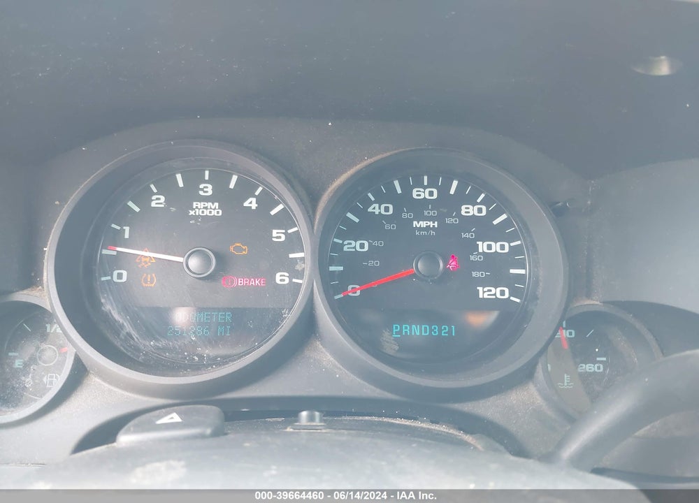 2011 CHEVROLET SILVERADO 1500 WORK TRUCK VIN: 1GCRCPEX6BZ272225