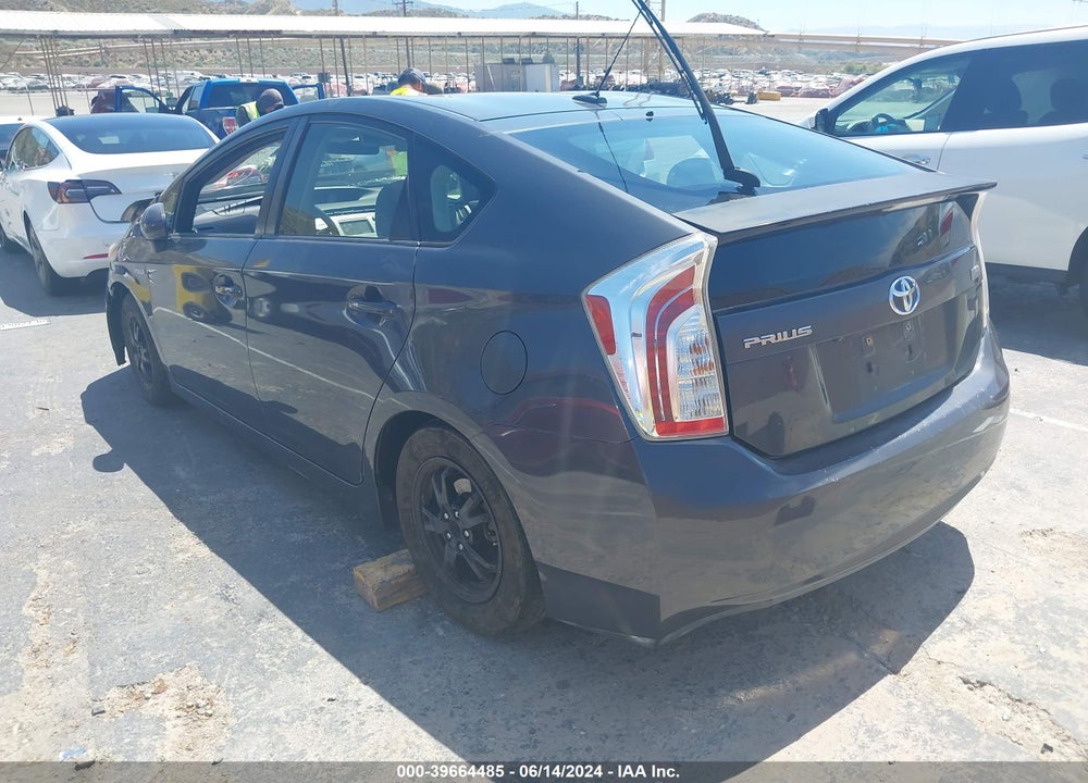 2013 TOYOTA PRIUS THREE VIN: JTDKN3DU2D1618610