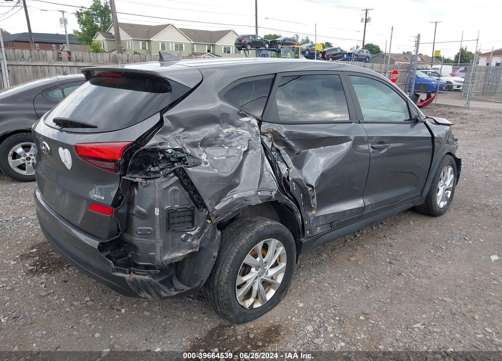 2020 HYUNDAI TUCSON SE VIN: KM8J2CA49LU111611
