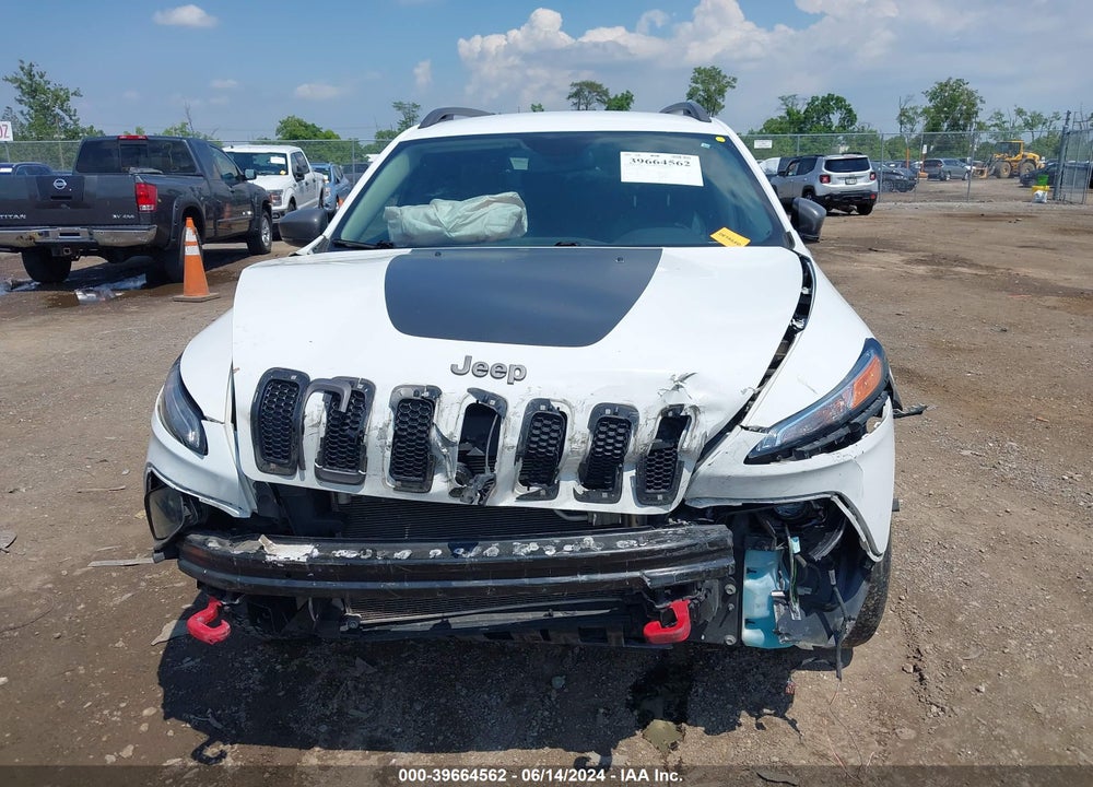 2018 JEEP CHEROKEE TRAILHAWK 4X4 VIN: 1C4PJMBX6JD549242