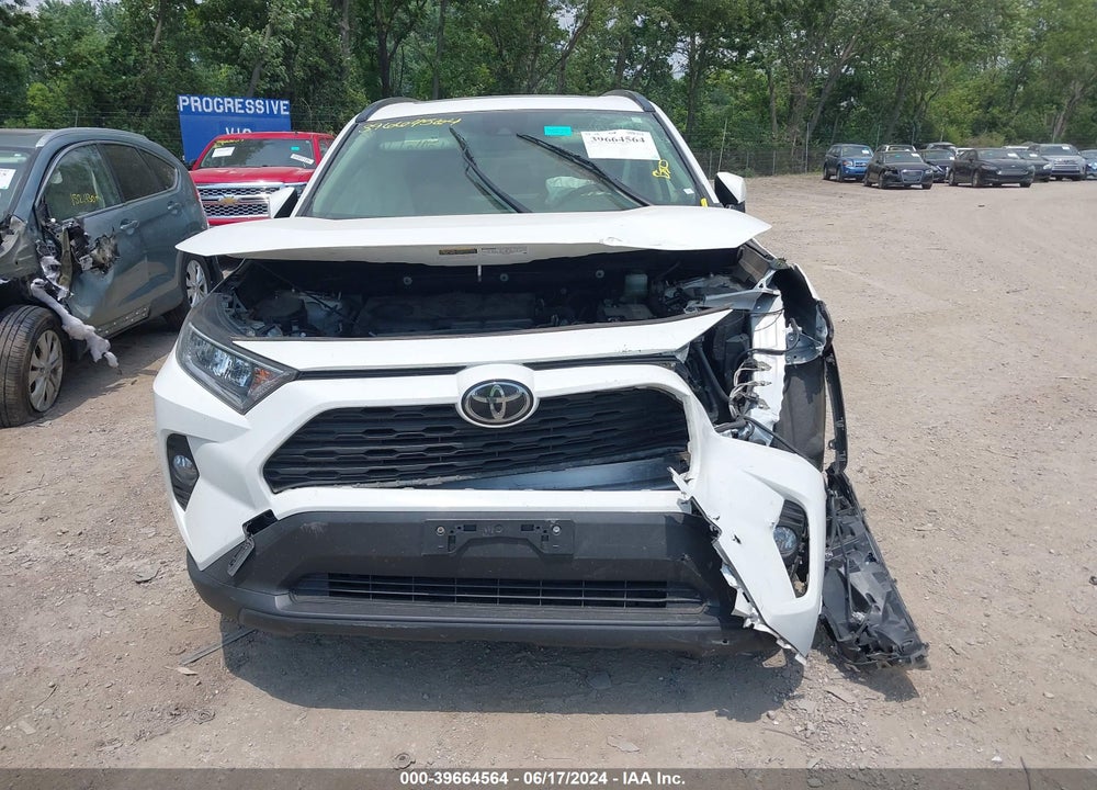 2019 TOYOTA RAV4 XLE VIN: JTMP1RFV4KJ004567