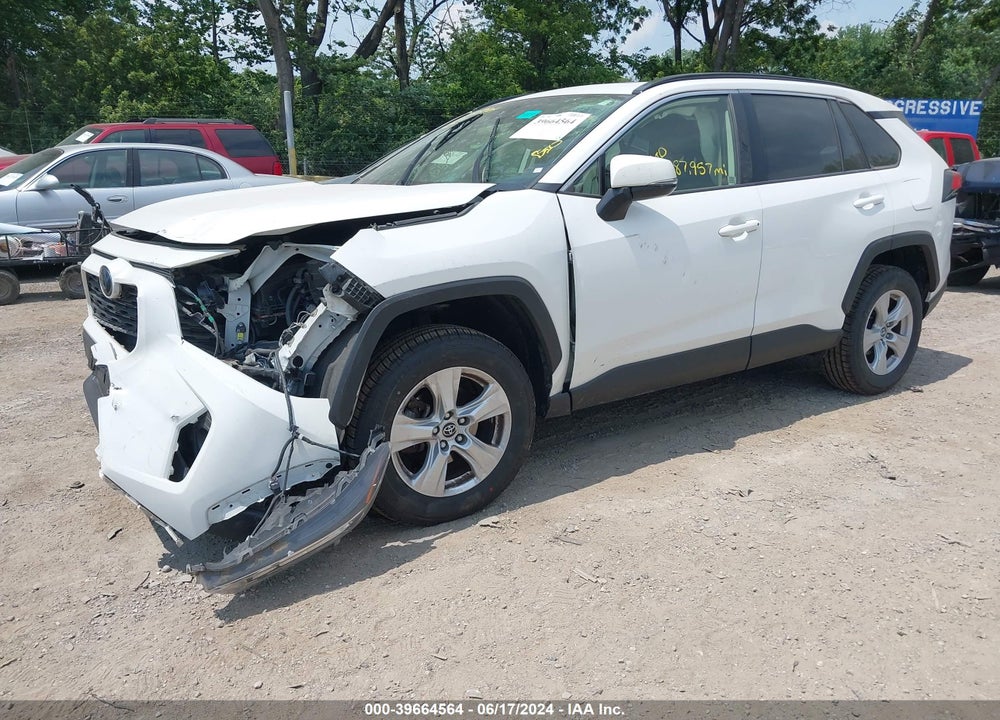 2019 TOYOTA RAV4 XLE VIN: JTMP1RFV4KJ004567