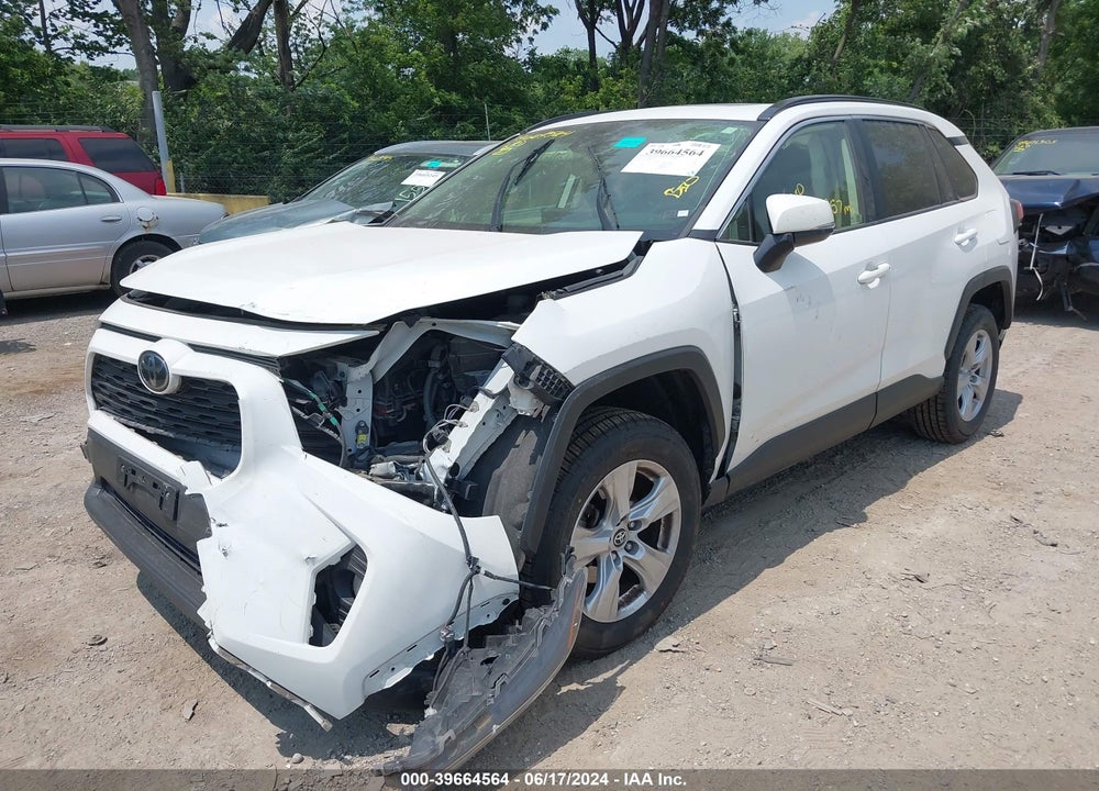 2019 TOYOTA RAV4 XLE VIN: JTMP1RFV4KJ004567