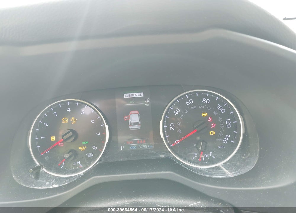 2019 TOYOTA RAV4 XLE VIN: JTMP1RFV4KJ004567