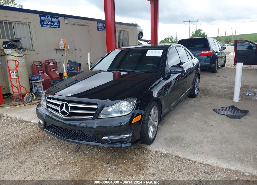 2014 MERCEDES-BENZ C 300 LUXURY 4MATIC/SPORT 4MATIC VIN: WDDGF8ABXEA935920