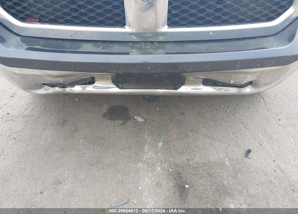 2019 RAM 1500 CLASSIC SLT 4X2 6'4 BOX VIN: 1C6RR6TT2KS711736