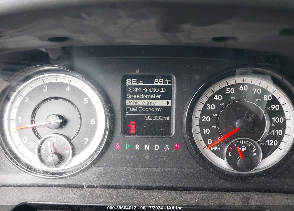 2019 RAM 1500 CLASSIC SLT 4X2 6'4 BOX VIN: 1C6RR6TT2KS711736