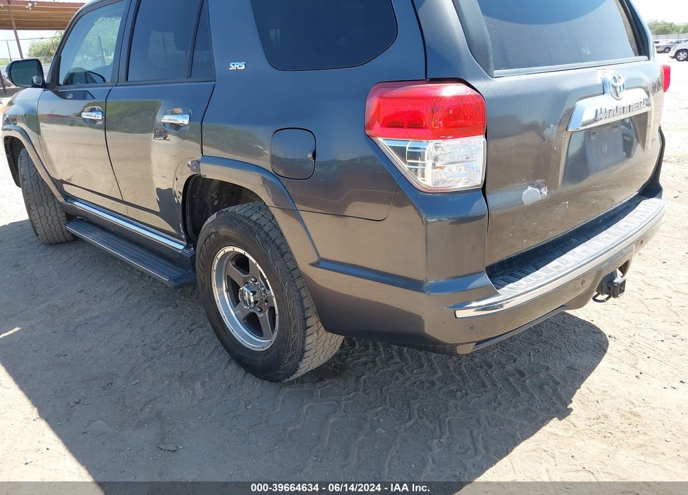 2011 TOYOTA 4RUNNER SR5 V6 VIN: JTEZU5JR2B5016322