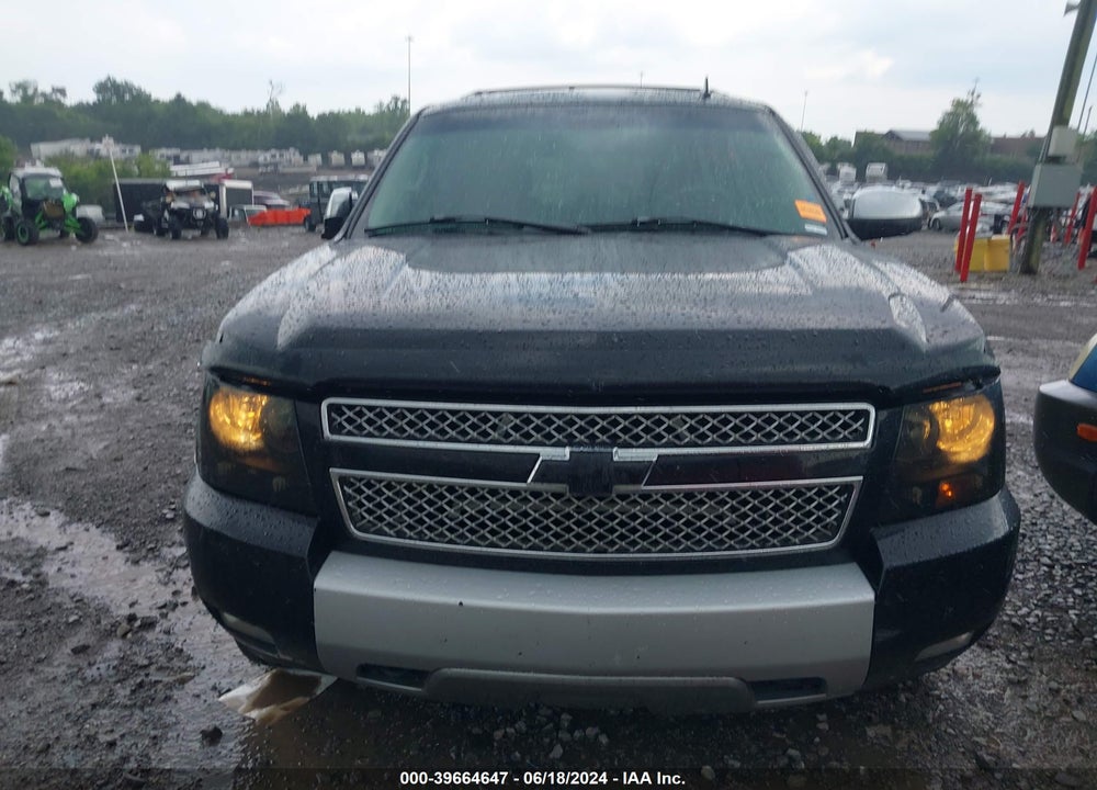 2008 CHEVROLET SUBURBAN 1500 LT VIN: 3GNFC16018G147876