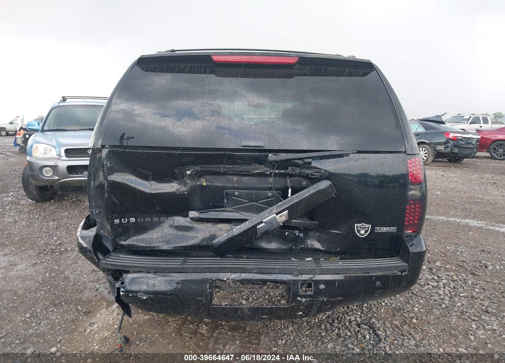 2008 CHEVROLET SUBURBAN 1500 LT VIN: 3GNFC16018G147876