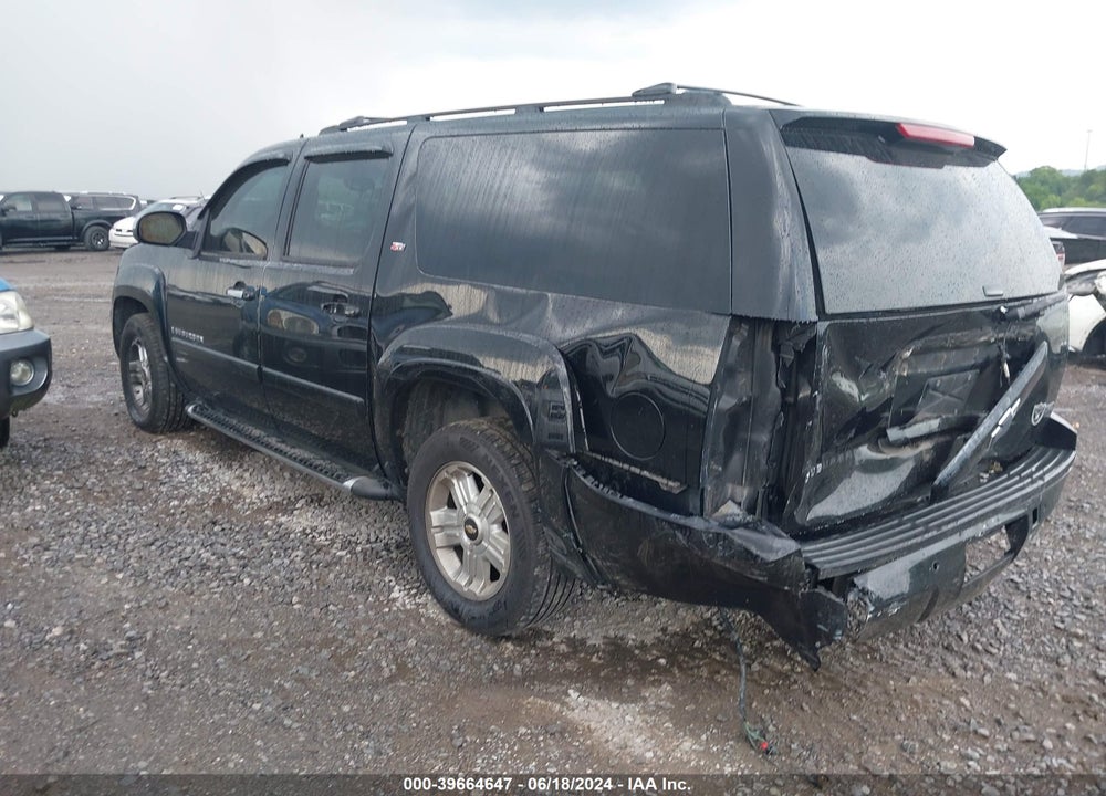 2008 CHEVROLET SUBURBAN 1500 LT VIN: 3GNFC16018G147876